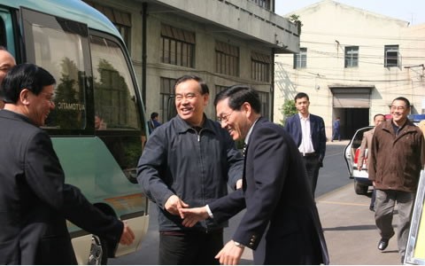 呂祖善省長來我集團(tuán)公司調(diào)研，加快發(fā)展裝備制造業(yè)